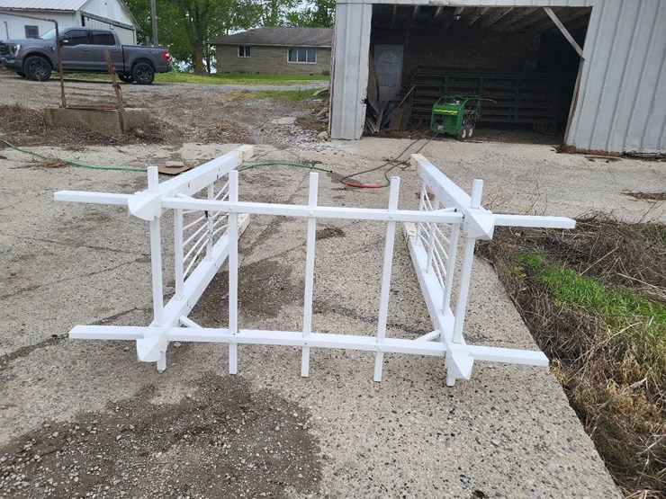 pvc-white-arbor-image-4