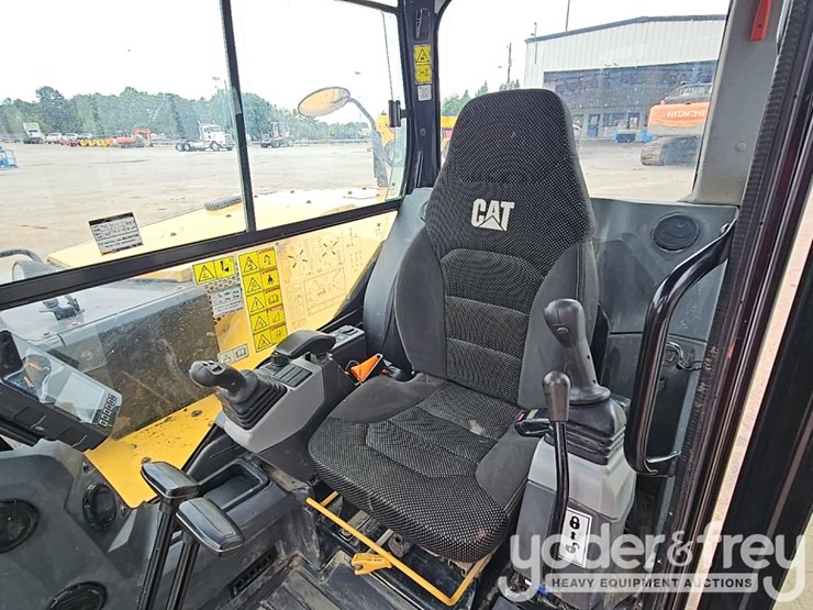 2020-caterpillar-308-image-43