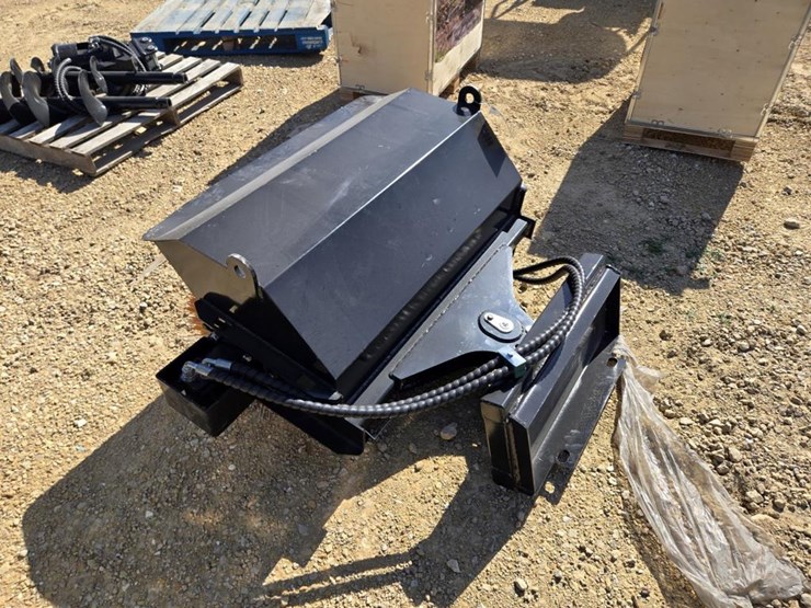 #684-•-new-sdlanch-mini-skid-steer-snow-angle-broom-image-2
