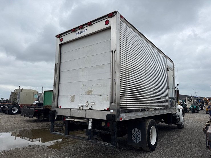 2004-international-durastar-4300-image-4