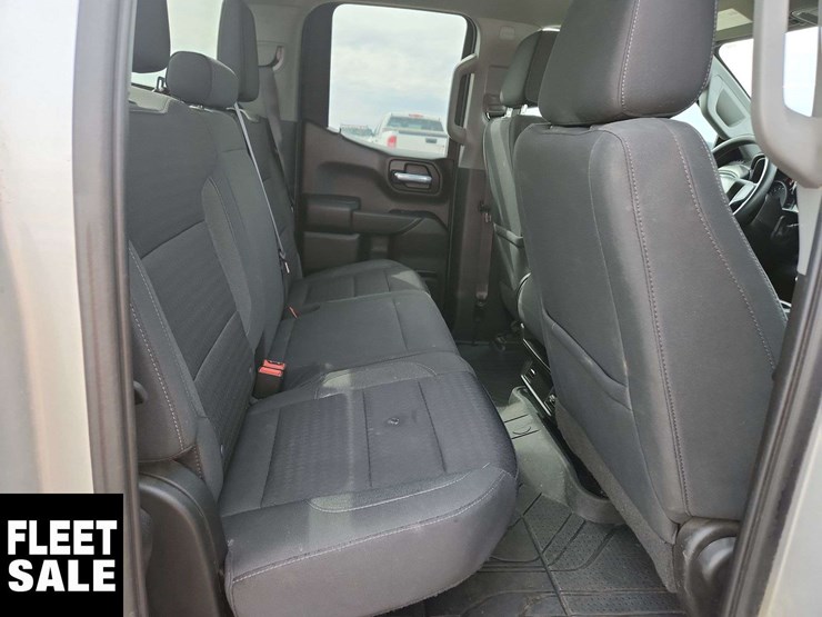 2022-chevrolet-silverado-1500-image-17