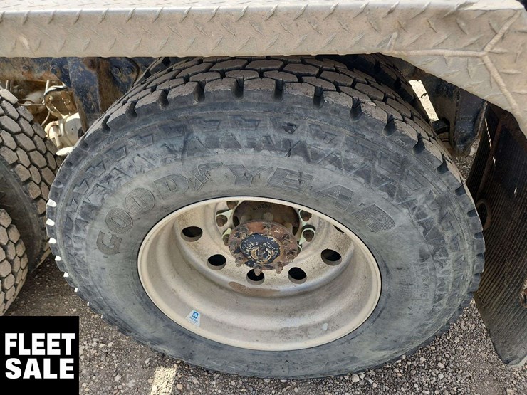 2015-western-star-4900-image-29