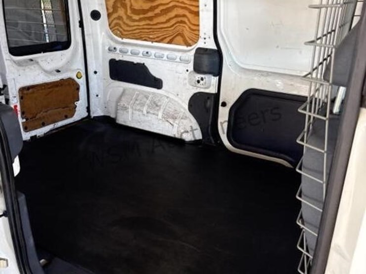 2012-ford-transit-connect-image-10