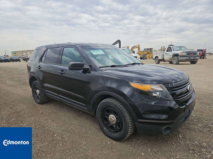 2015-ford-explorer-image-2