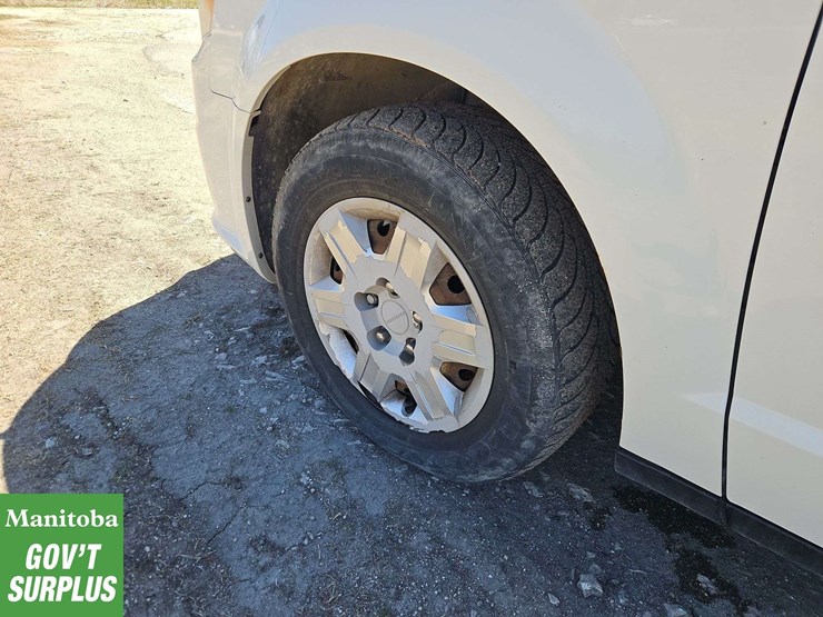 2011-dodge-grand-caravan-image-9
