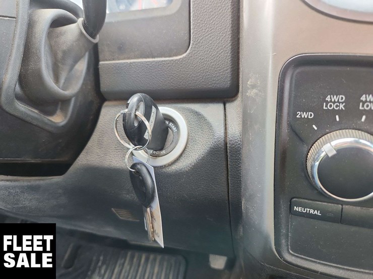 2013-dodge-2500-image-24