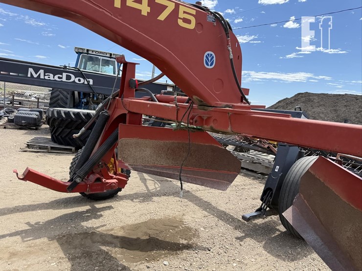 new-holland-1475-image-8