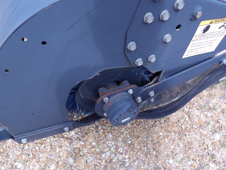 #40873-•-**2016-bobcat-84"-skid-steer-sweeper-a00a02963-image-9