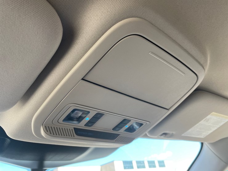 2022-ford-explorer-image-39