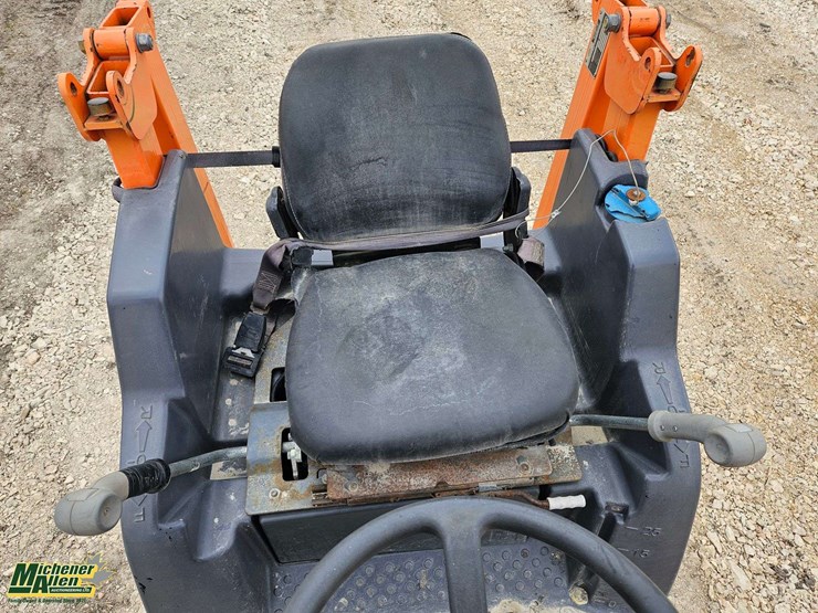 2008-hamm-hd12vt-image-17