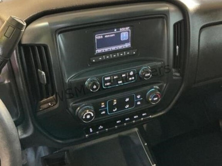 2016-chevrolet-silverado-3500hd-image-21