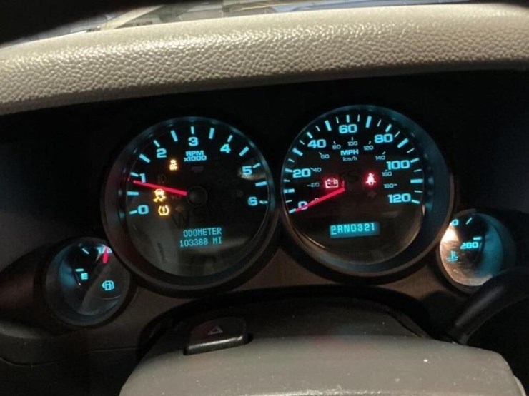 2012-chevrolet-silverado-1500-image-18