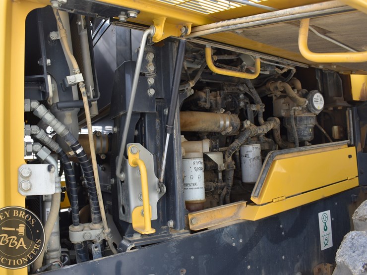 2021-komatsu-wa380-8-image-45