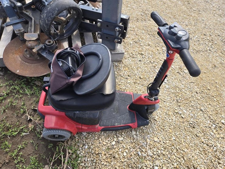 #494-•-go-go-ultra-electric-3-wheel-scooter-image-6