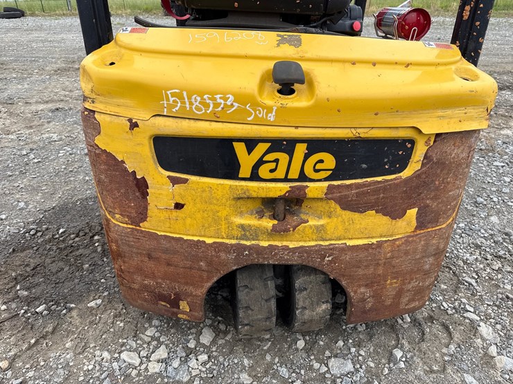 #49156-•-2021-yale-pneumatic-tire-forklift-g807n161450-image-7