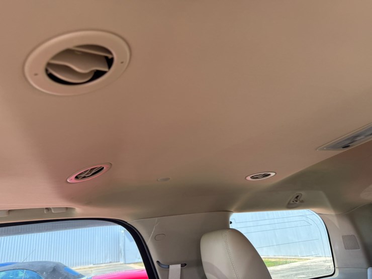 2007-cadillac-escalade-image-77