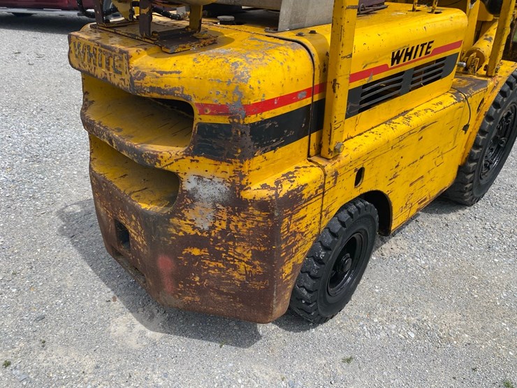 white-lp-gas-forklift.-image-18