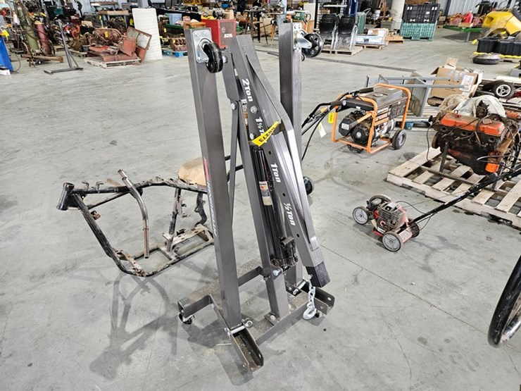 #6273-•-pittsburgh-heavy-duty-2-ton-folding-engine-crane-image-7