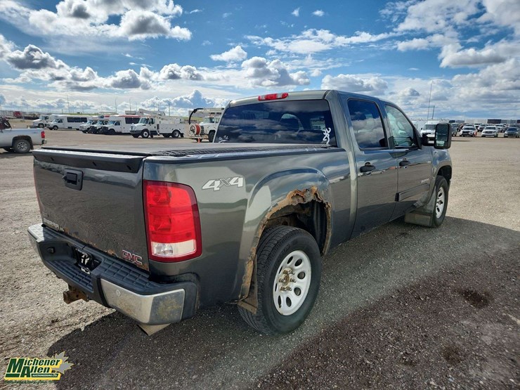 2011-gmc-sierra-1500-sl-image-5