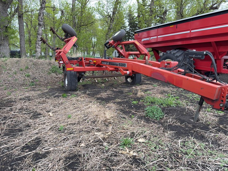2004-case-ih-9300-ecolo-tiger-disk-ripper-image-3