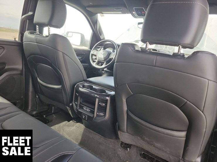 2022-dodge-1500-image-37