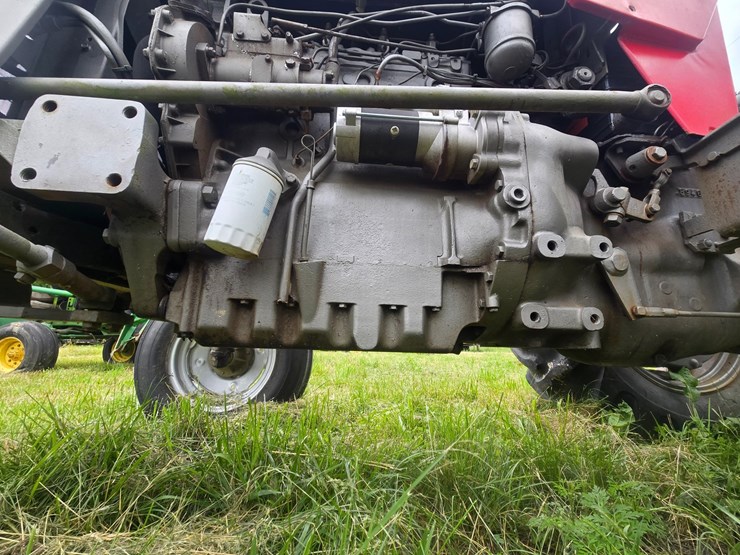 massey-ferguson-175-image-17