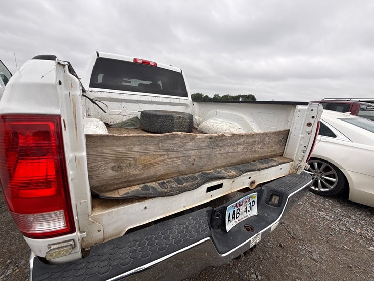 2012-dodge-ram-2500-image-6