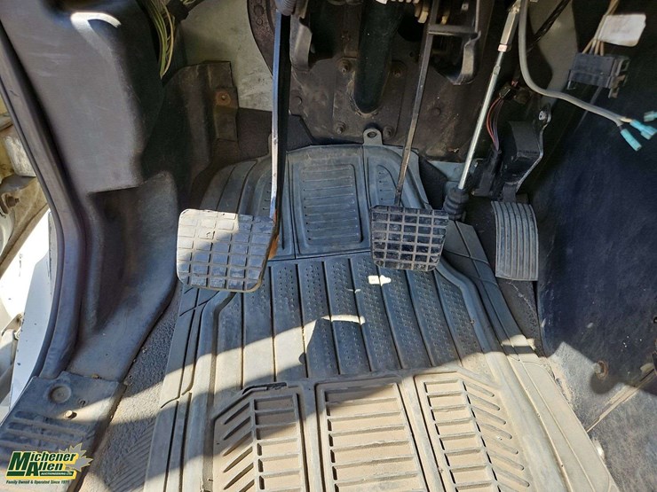 2004-international-transtar-8600-image-32