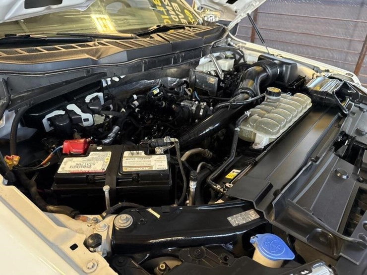 2021-ford-f150-image-14
