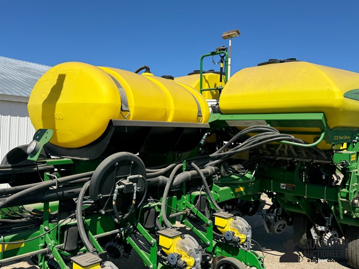 2013-john-deere-1770nt-ccs-image-17