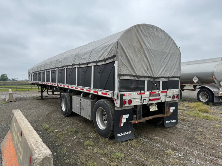 2016-fontaine-flat-bed-trailer-image-4