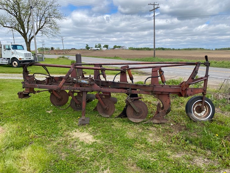 mm-4-bottom-16"-plow-image-3