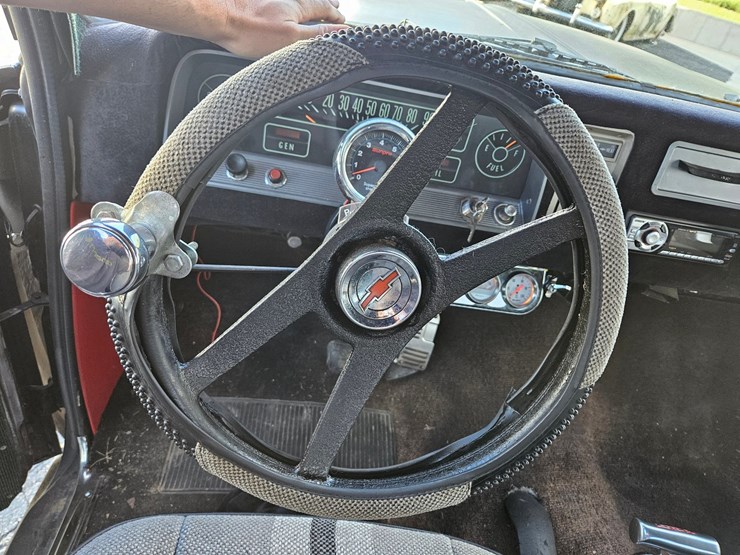 1965-chevrolet-c10-image-40