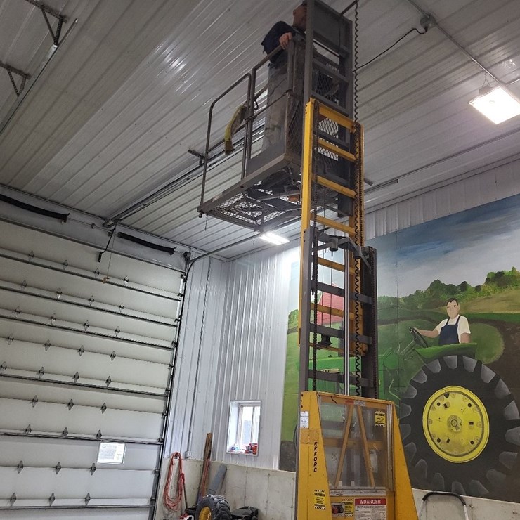 Bill-Jax 1571 Man Lift