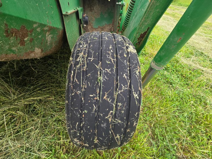 john-deere-630-image-19
