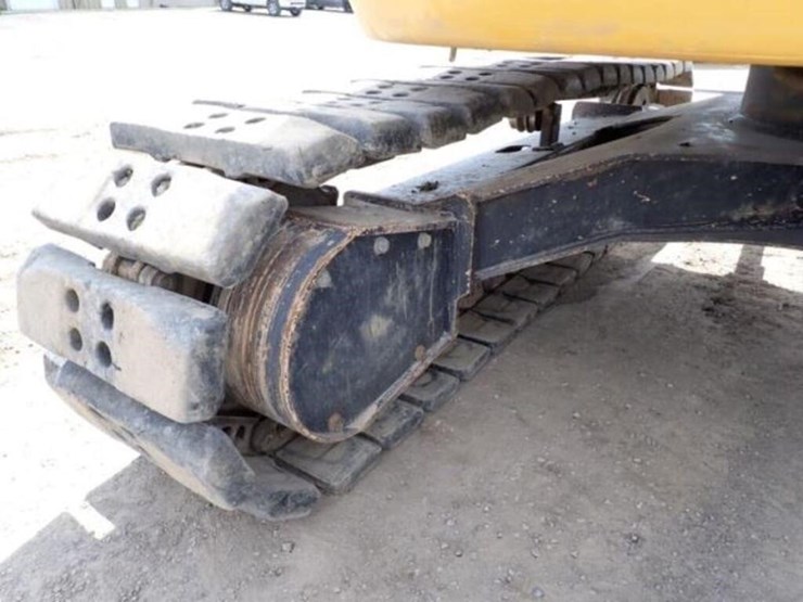 2022-deere-75g-image-48