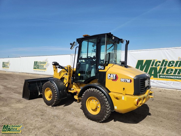 2022-caterpillar-907m-image-3