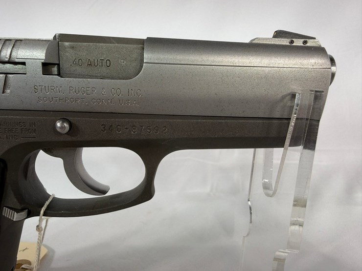 #38-•-ruger-p94-40-auto-pistol-340-87592-image-15