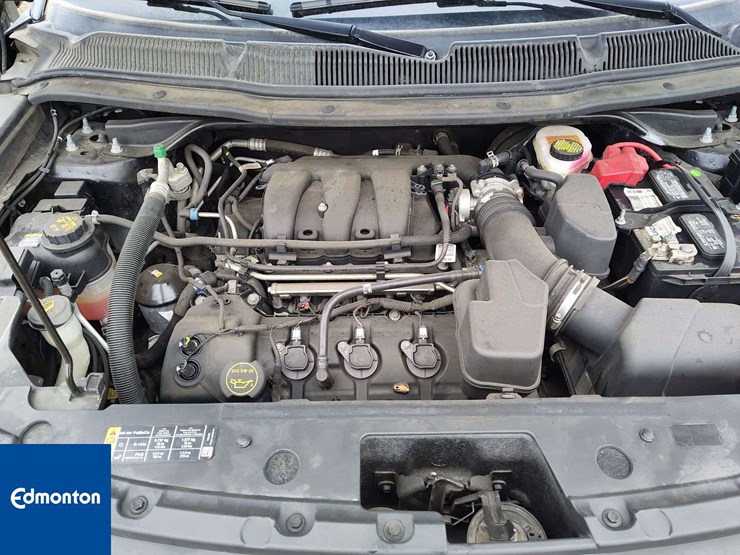 2019-ford-explorer-image-23