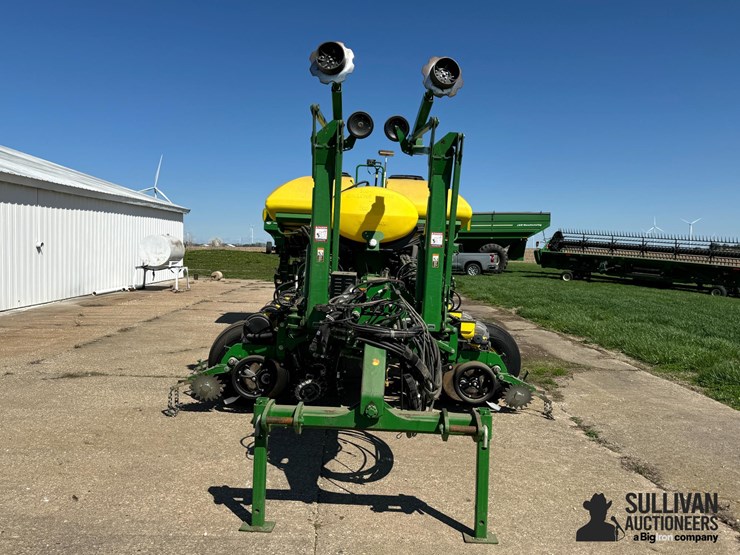 2013-john-deere-1770nt-ccs-image-2