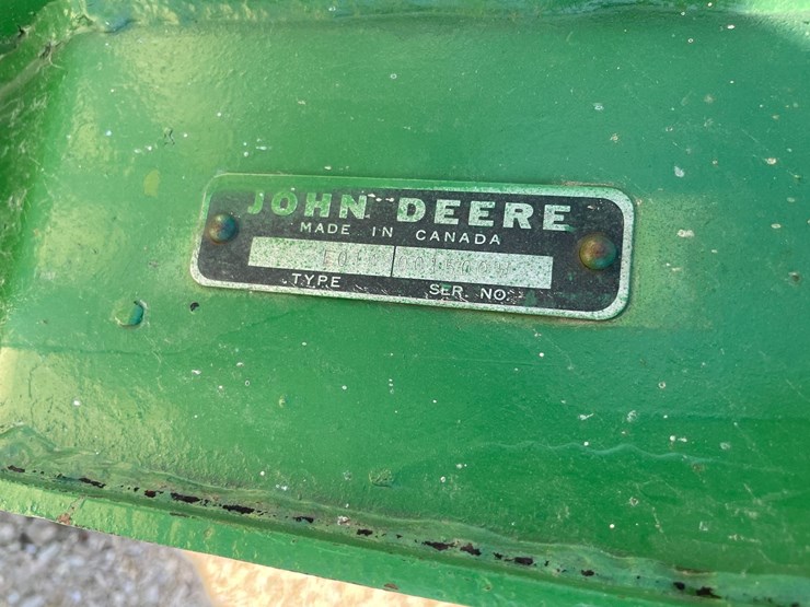 john-deere-148-image-11
