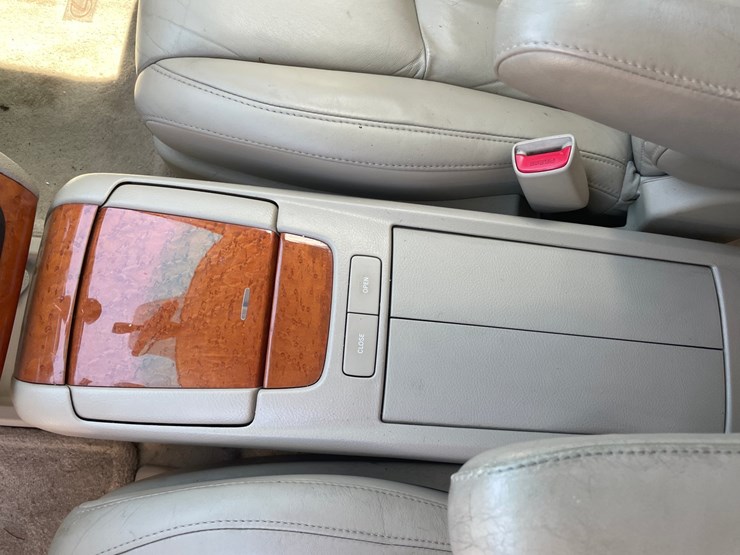 2004-lexus-rx330-image-34