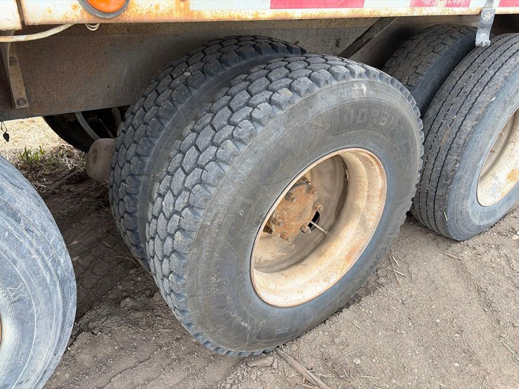 mack-cement-truck-image-51