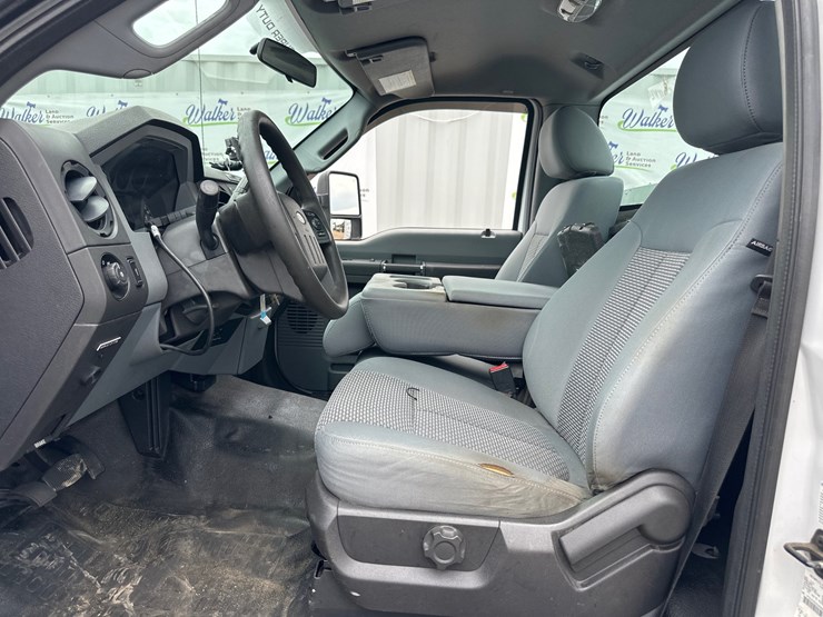 2016-ford-f550-image-13