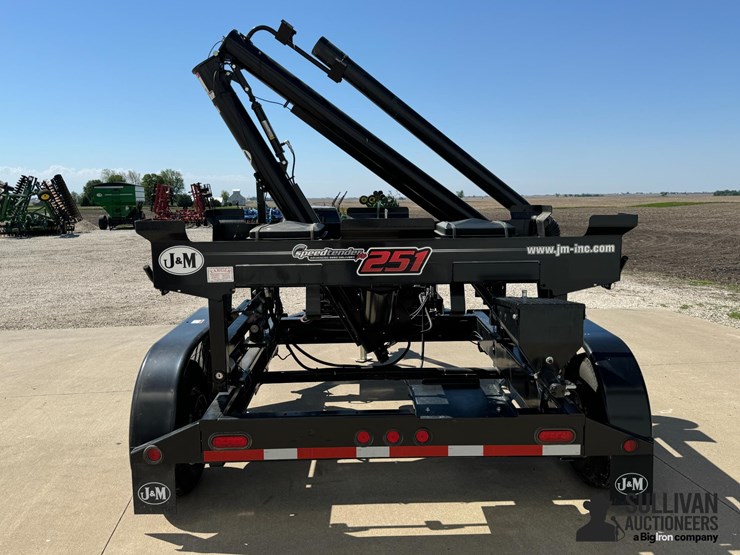 j&m-251-seed-tender-image-6