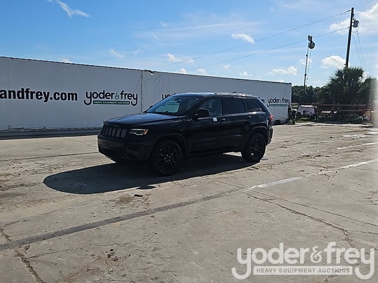 2021-jeep-grand-cherokee-image-2
