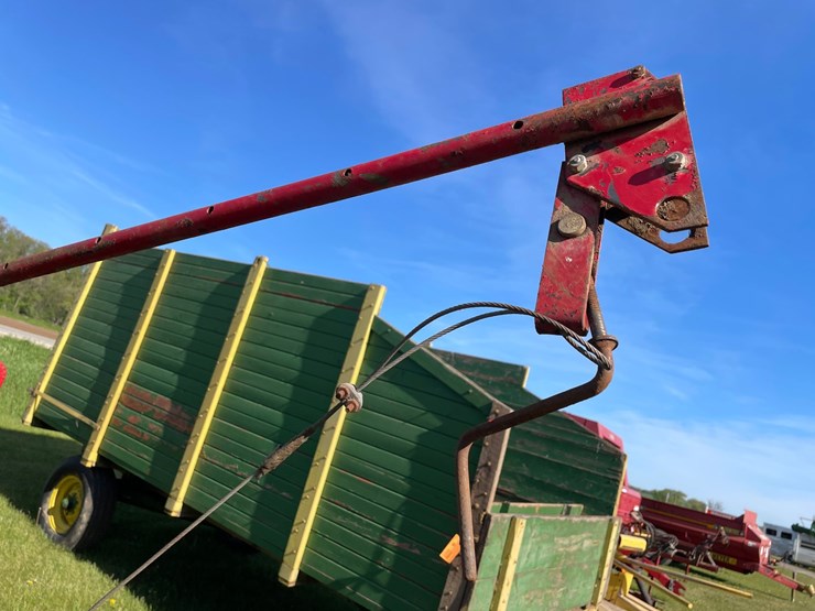 massey-ferguson-124-image-6