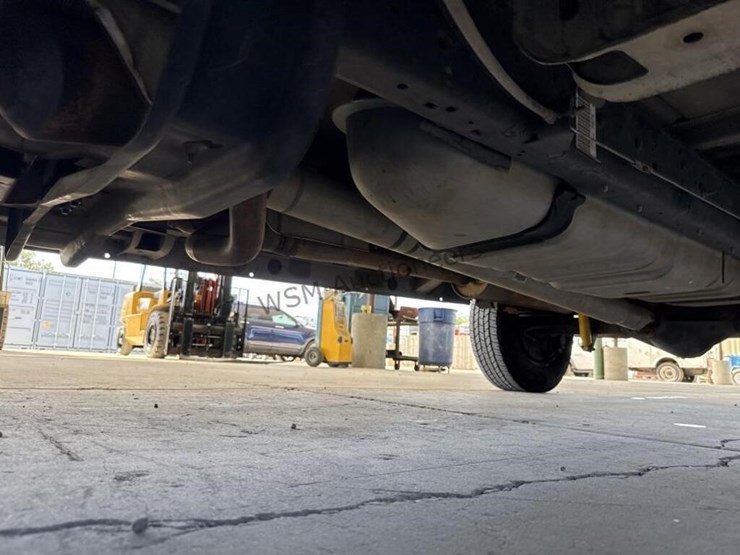 2008-ford-cargo-image-29