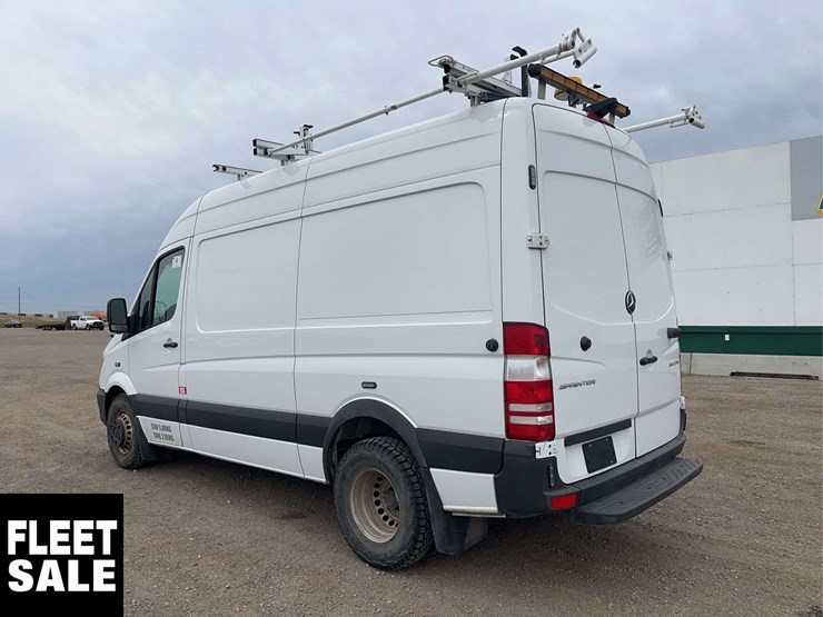 2018-mercedes-benz-sprinter-3500-image-3