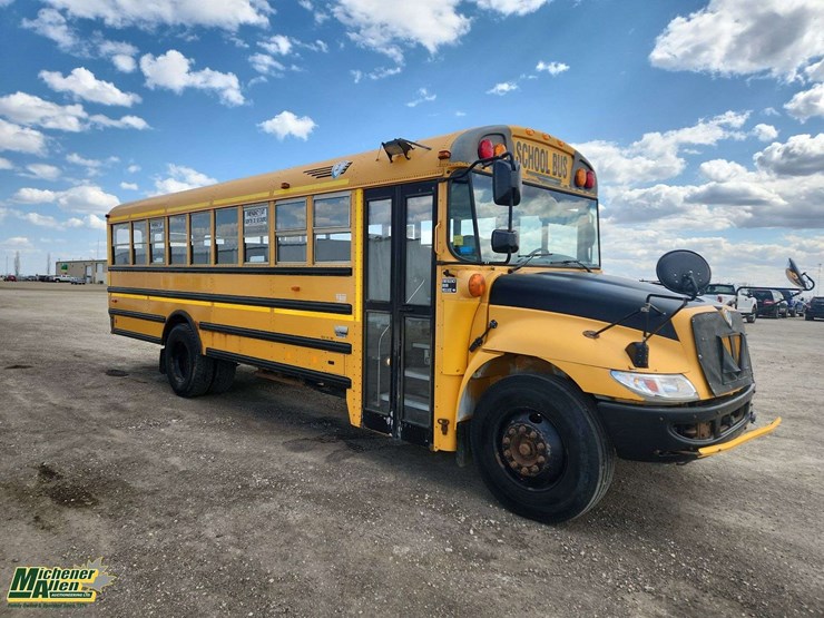 2011-ic-bus-ce-image-2
